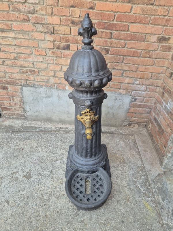 fuente fundicion agua replica 124x40x70 1u